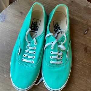 Vans classic low top—aqua/teal color—   M6.5/W8